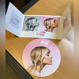 Ariana Mod Perfume Sample Set and Collectible Card